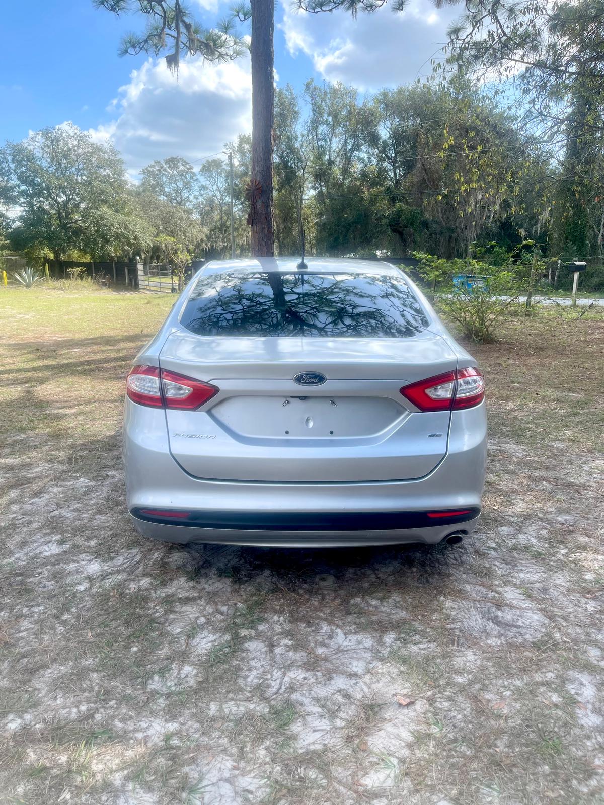 2016 Ford Fusion SE fully loaded