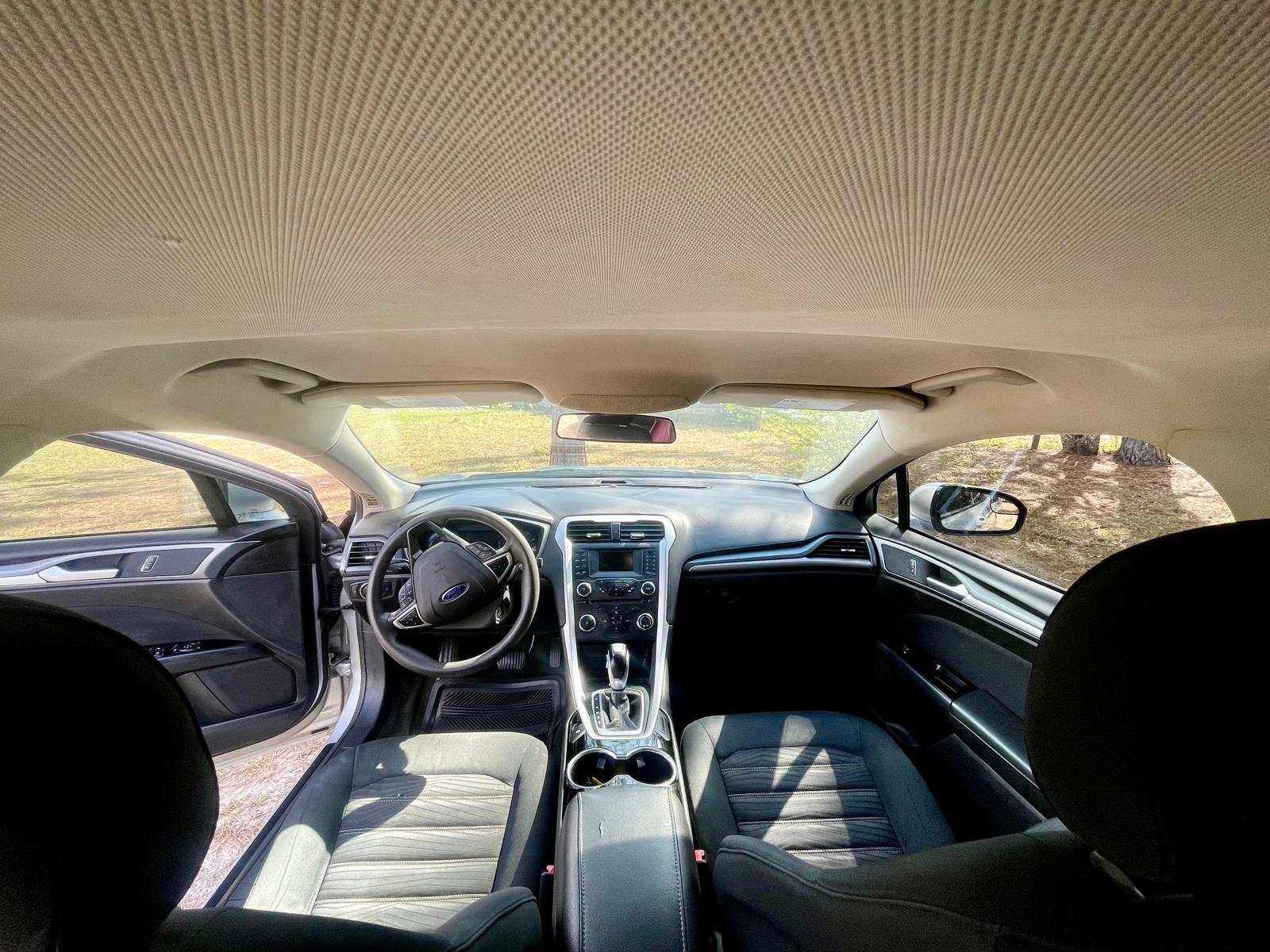 2016 Ford Fusion SE fully loaded