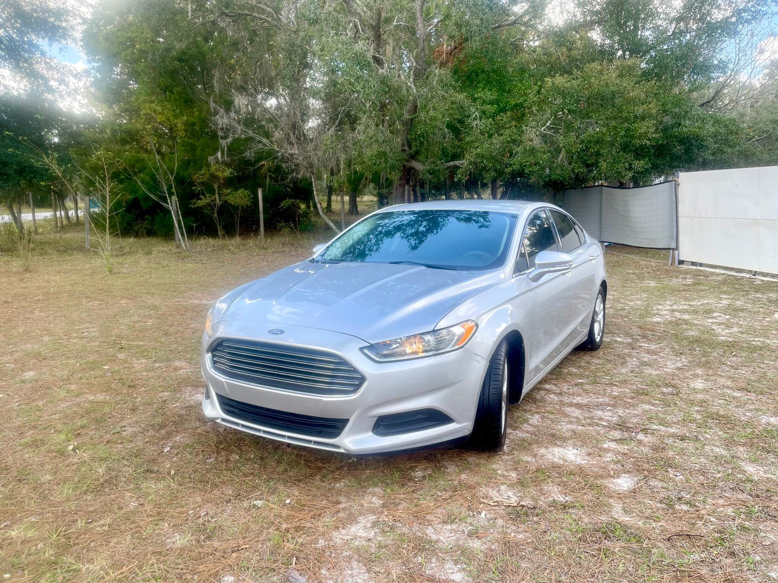 2016 Ford Fusion SE fully loaded