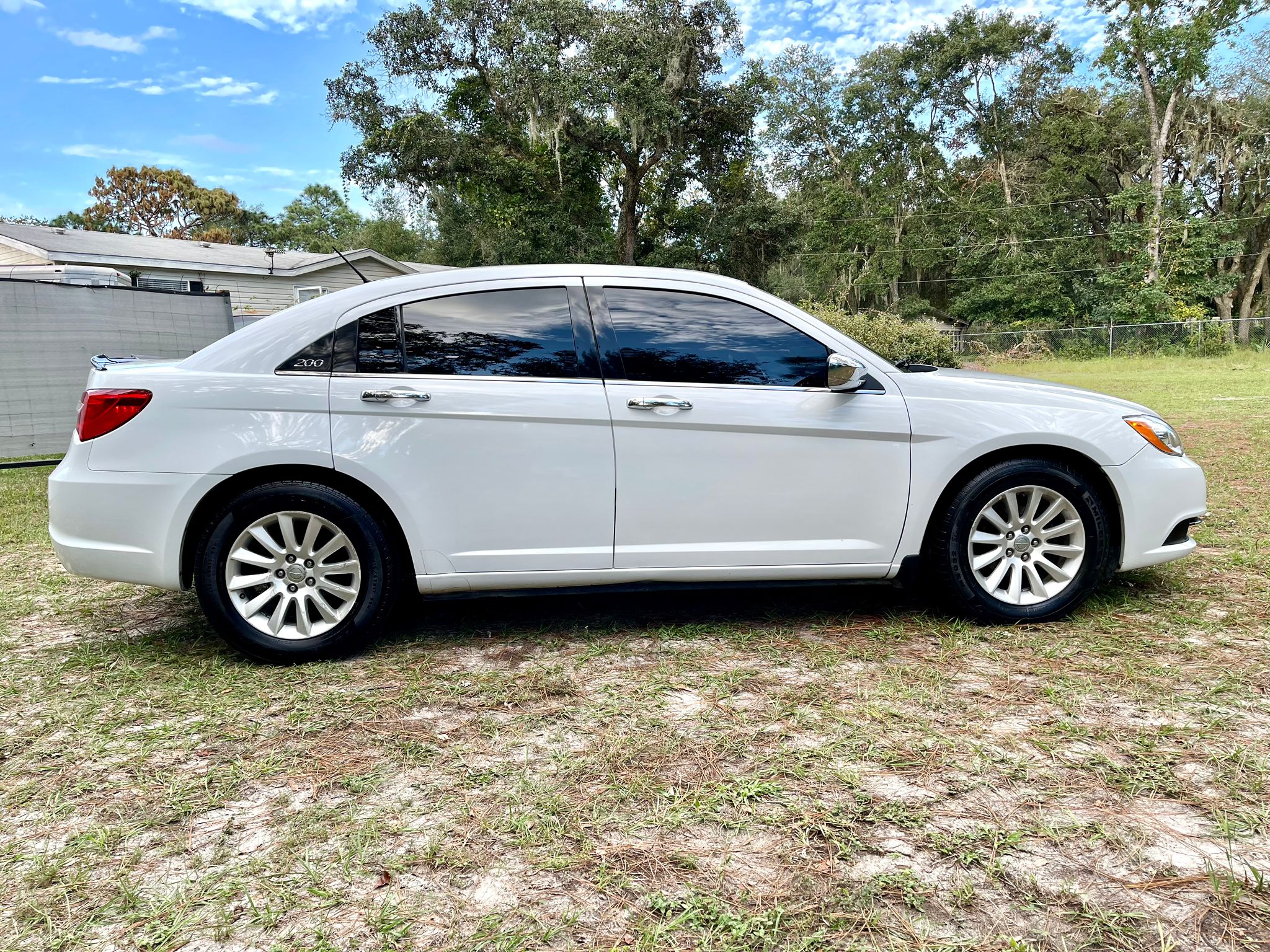2013 Chrysler 200 Limited Sedan Sport Edition